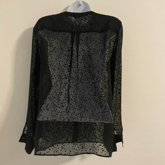 theory silk blouse sz Med, burnt out fabric, leopard print EUC - Picture 2 of 4